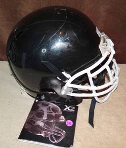 lot 133 image: Xenith X2 Adult Football Helmet - BLACK WBOOKLET ATTACHED