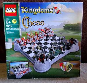 lot 155 image: LEGO Knights Kingdom Chess Set, Complete, Great Condition, 2005 USED $$$