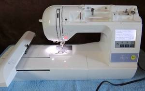 lot 210 image: Big $$$ Item - Brother PE770 5x7 inch Computerized Sewing Embroidery Machine $$$