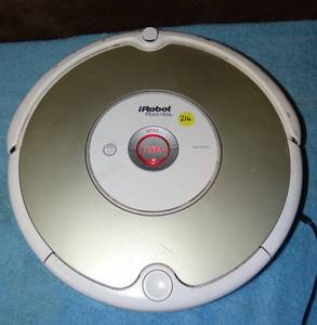 lot 216 image: iRobot Roomba 541 Robotic Vacuum Cleaner White  wCharger - TESTEDWORKS $$$
