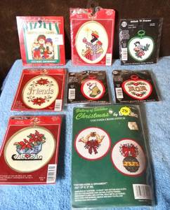 lot 231 image: LARGE ASSORTMENT OF CHRISTMAS THEMED NEEDLEPOINT KITS