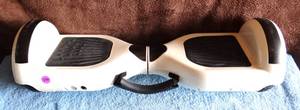 lot 239 image: YONG KANG MODEL LBW11 HOVERBOARD