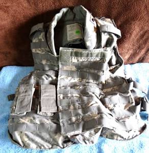 lot 264 image: Point Blank Body Interceptor Base Vest Carrier - SIZE SMALL