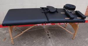 lot 292 image: EXCELLENT FOLD UP MASSAGE TABLE WITH MULTIPLE RESTS AS SHOWN - WITH BAG