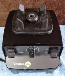 lot 294 image: Vitamix 5200 Blender - Base Only, Model VM0103 -  TESTEDWORKS