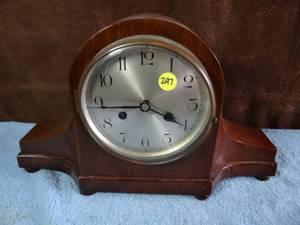 lot 297 image: VINTAGE GERMAN MANTLE CLOCK AS SHOWN