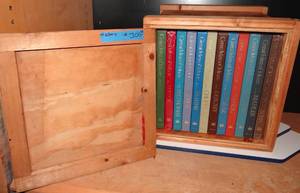 lot 289 image: AMAZING COLLECTION - Great Men of Music Record Collection (COMPLETE SET OF 12) IN AWESOME WOODEN CARGO STYLE BOX - $$$$