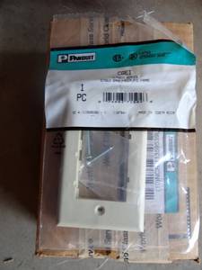 lot 16 image: BOX OF 10 - Panduit CBEIWY Executive Series Single Gang Faceplate Frame