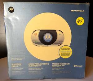 lot 165 image: Motorola HF850 Deluxe Bluetooth Car Kit (98675H) Open Box $$$$