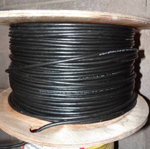 lot 113 image: Belden 7997A, Cat5e, 24 AWG, 4PR, UUtp, OSP, Nonbonded-Pair Twisted Cable, Black $$$