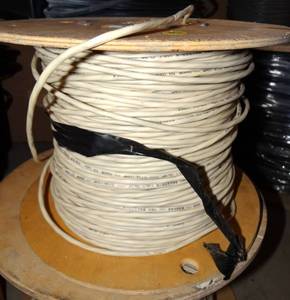 lot 117 image: Carol Brand E2204S.18.86 500 ft Plenum Cable 4 Conductor 18 AWG
