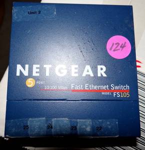 lot 124 image: NETGEAR ProSafe (FS105) 5-Ports External Switch