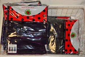 lot 99 image: Salon & Spa Wear Sparkling Apron, 9 Total