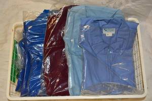 lot 115 image: Fashion Scrubs Size 44 and 52, 11 Total