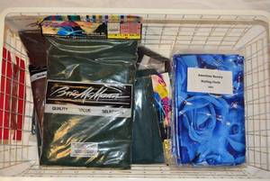 lot 152 image: Bric McMann BarberNail Jacket Size 3XL and American Beauty Styling Cloth