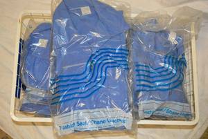 lot 160 image: Fashion SealShane Uniforms Zipper Front, Size XS, 16 Total