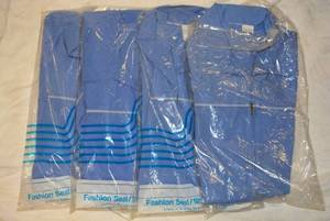 lot 163 image: Fashion Scrubs Zipper Front, 4 Total
