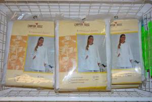 lot 166 image: Canyon Rose Estheticians Jacket, White, Multiple Sizes, 6 Total
