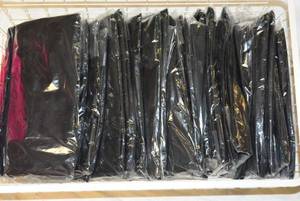 lot 257 image: Andre 9570 Aprons, 31 Total