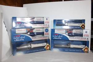 lot 28 image: Helen of Troy Curling Irons, see pictures for Sizes