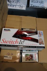 lot 48 image: Wahl Switch It Hair Machine, 12 Total