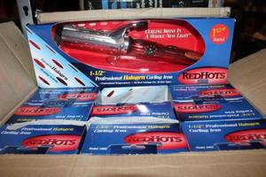 lot 285 image: Hot Tools 1-12 Curling Iron #1802, 12 Total