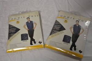 lot 336 image: Andre Capers Vest, 2 Total