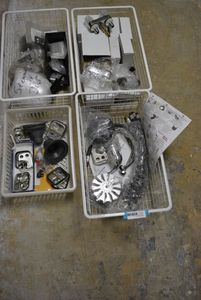 lot 549 image: Salon Equipment Lot Parts for Sinks, Shampoo Tubs�