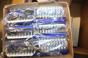 lot 324 image: Royal #170 Brushes