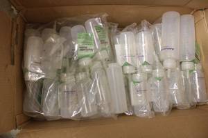 lot 768 image: Plastic applicator 6oz. Bottles with White Lids, 1 Box