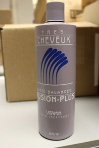 lot 785 image: Tres Cheveux Fusion-Plus, 1 Box of 12