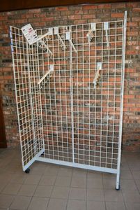 lot 660 image: Display Rack ONLY
