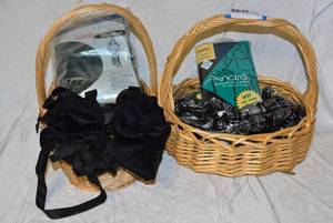 lot 630 image: Andre Shampoo Capes Dri-Back, and Big Shirts with Baskets