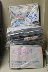 lot 999 image: Manicurists Nail Towels, 12 Total