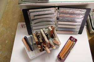 lot 967 image: Emory Board Assortment, see pictures