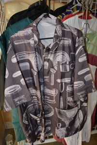 lot 878 image: Luxor Pro Barber Jacket, 36 Total, Size S