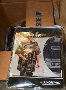 lot 881 image: Luxor Pro Barber Jacket, 21 Total, Size XXL