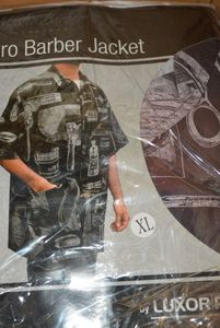 lot 882 image: Luxor Pro Barber Jacket, 36 Total, Size XL