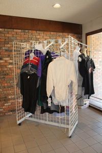 lot 5 image: Rolling Grid Display Rack (Contents not Included)