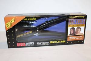 lot 121 image: Hot Tools Mini Flat Irons #1194, 24 Total