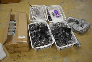 lot 1014 image: Aluminum Wave Clamps, Epilating Strips, Gloves and Hi-Lite Wraps