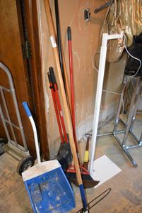 lot 1019 image: Brooms, Dust Pans, Dust Mop Handle and Metal Display Stand