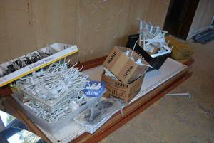 lot 1028 image: Large Amount of Rack Clips