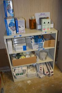 lot 937 image: 3-Shelf Metal Shelf Unit CONTENTS NOT INCLUDED