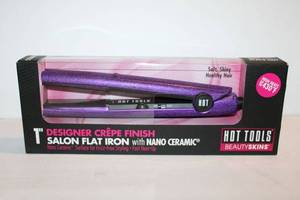 lot 385 image: Hot Tools 1 Flat Iron with Crepe Finish, 1 Total