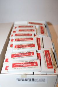 lot 704 image: 1 Box of Hercules Long Blades