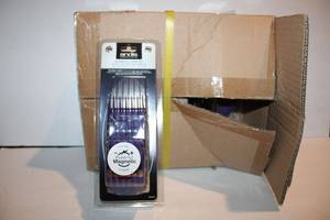 lot 705 image: Andis Magnetic Comb Sets Clipper Guides, 1 Box