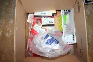 lot 719 image: Cool Grip Clipper Covers, Texture Pack, Blade Setters