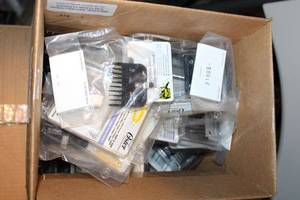 lot 718 image: Oster Accessory Blades and Guides