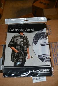 lot 879 image: Luxor Pro Barber Jacket, 36 Total, Size S